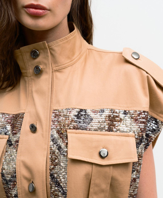 Gilet with sequins
