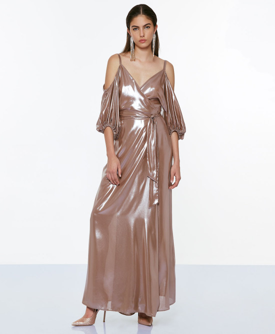 Open shoulders shinny metallic dress