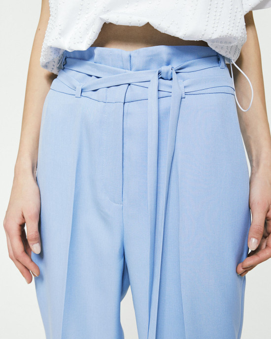 Slouchy pants with belt