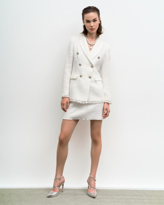 Tweed mini skirt frayed details