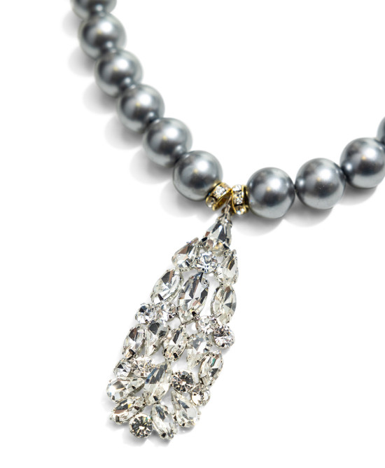 Pearls and rhinestone teardrop necklace