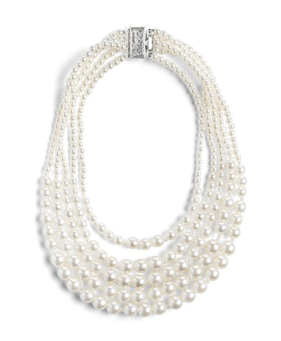 Νecklace with four levels of pearls