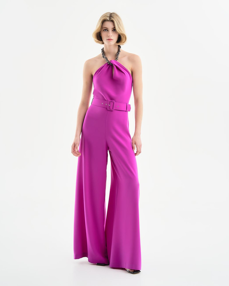 Jumpsuit with neck jewellery