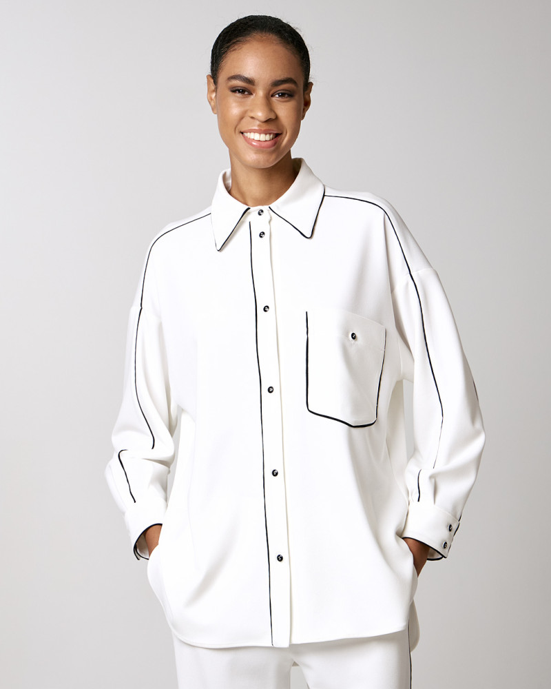 Oversized shirt with piping details