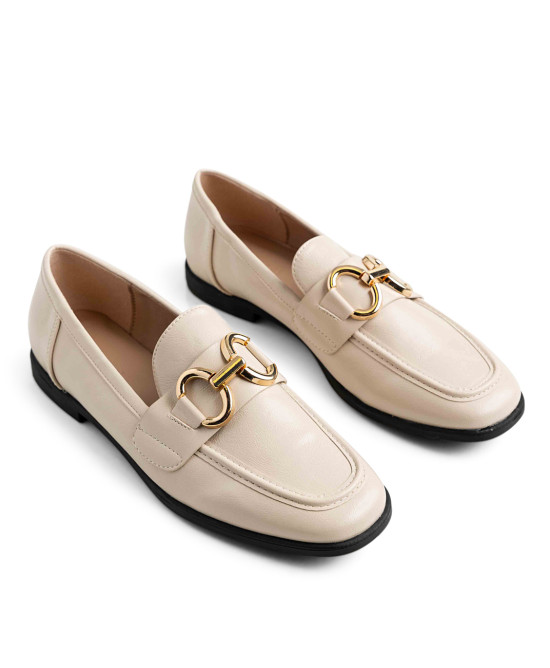 Loafers with buckle