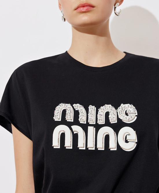 T-shirt with embroidered rhinestones