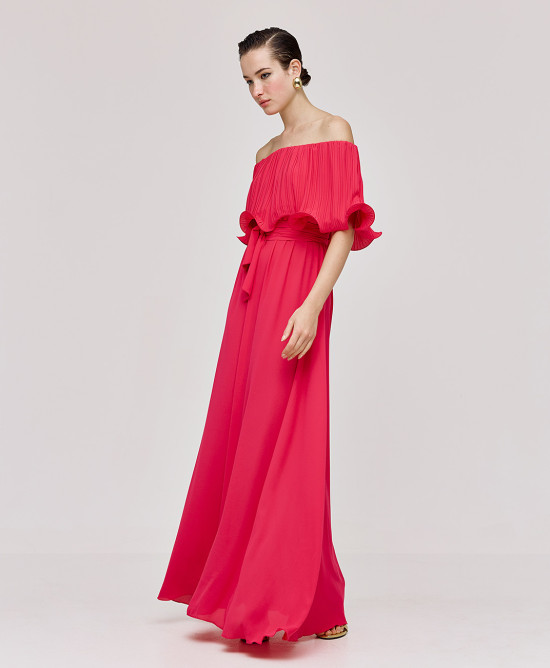 Maxi dress with pleated detail