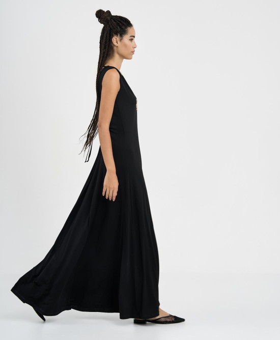 Maxi dress with low back