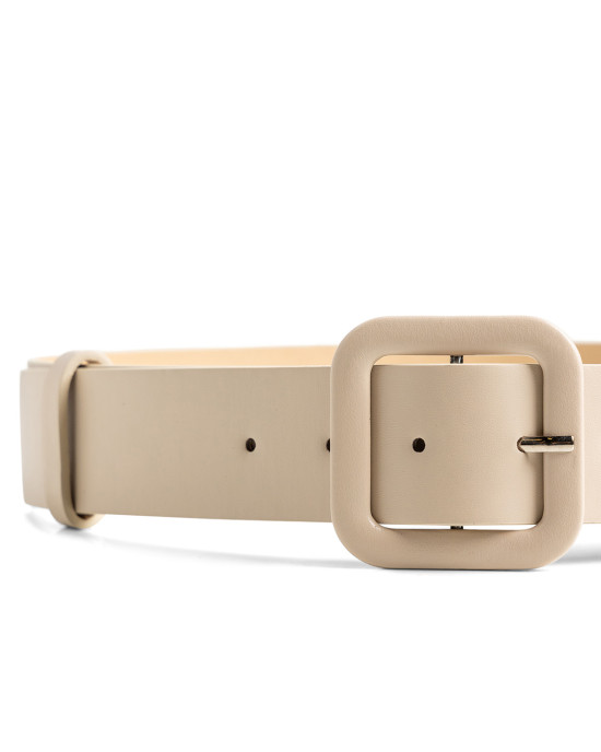 Faux leather effect belt with a square buckle