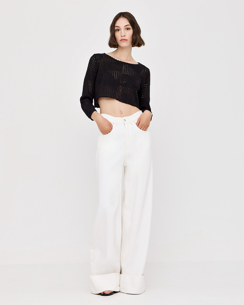 Cropped knitted blouse