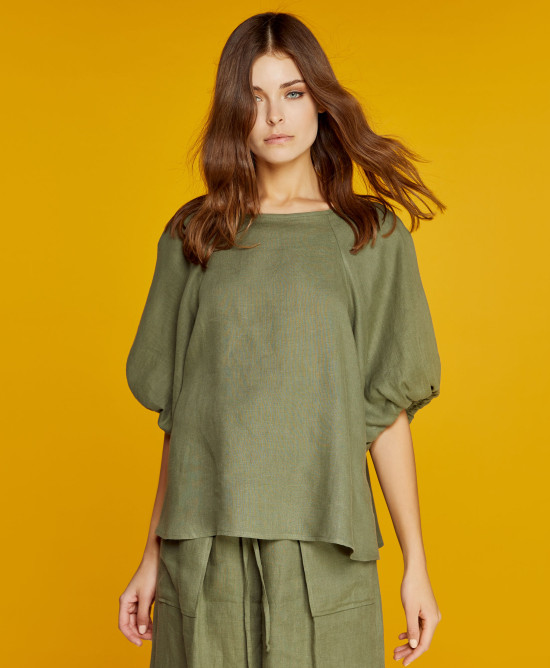 Oversized blouse puffed sleeves