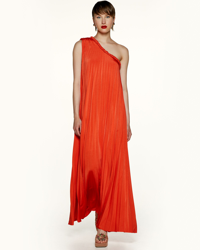 Maxi pleated dress with one shoulder,