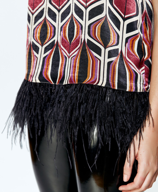 70s print top feathers, big pattern