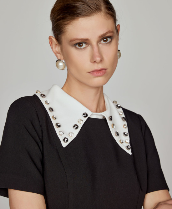 Dress with stones on the collar