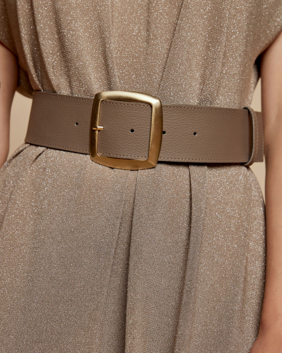 Belt with square buckle