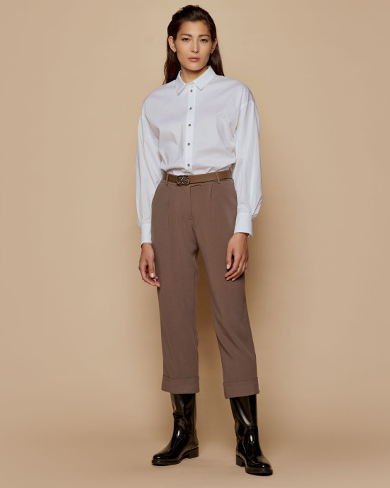 Cropped pants with turn-up hems