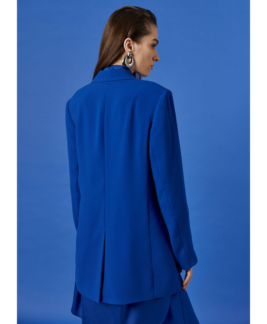 One-button blazer with shoulder pads