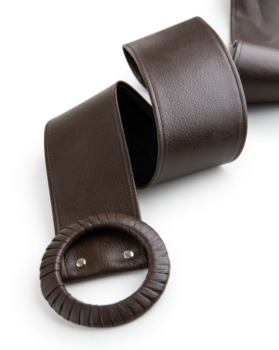 Faux leather belt round buckle