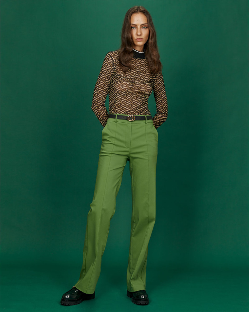 Wide-leg pants with pintuck detailing