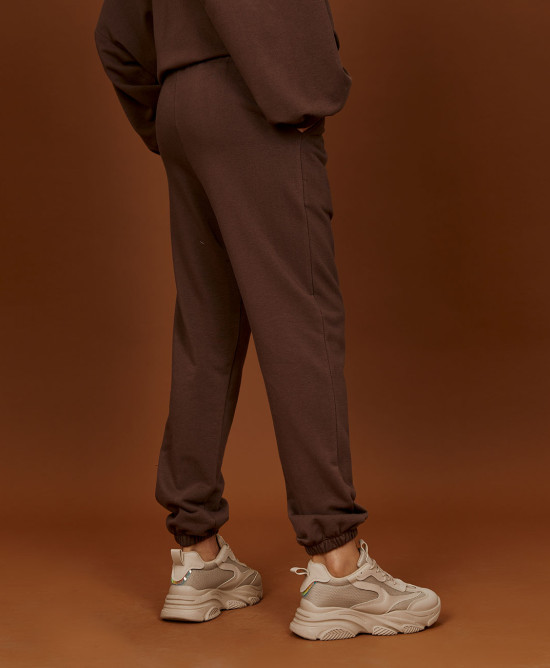 Sweatpants with elastic and drawstring