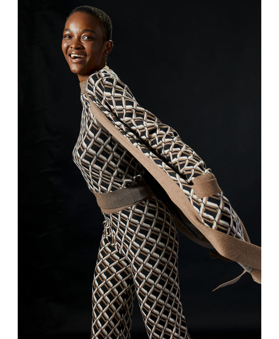 Long knitted cardigan geometric pattern