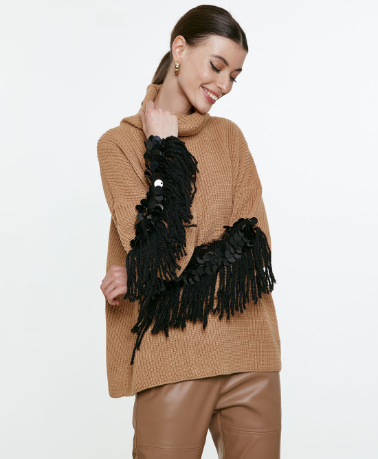 Knit blouse sequins and fringes
