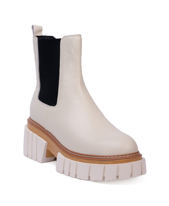 Track sole contrast ankle boots